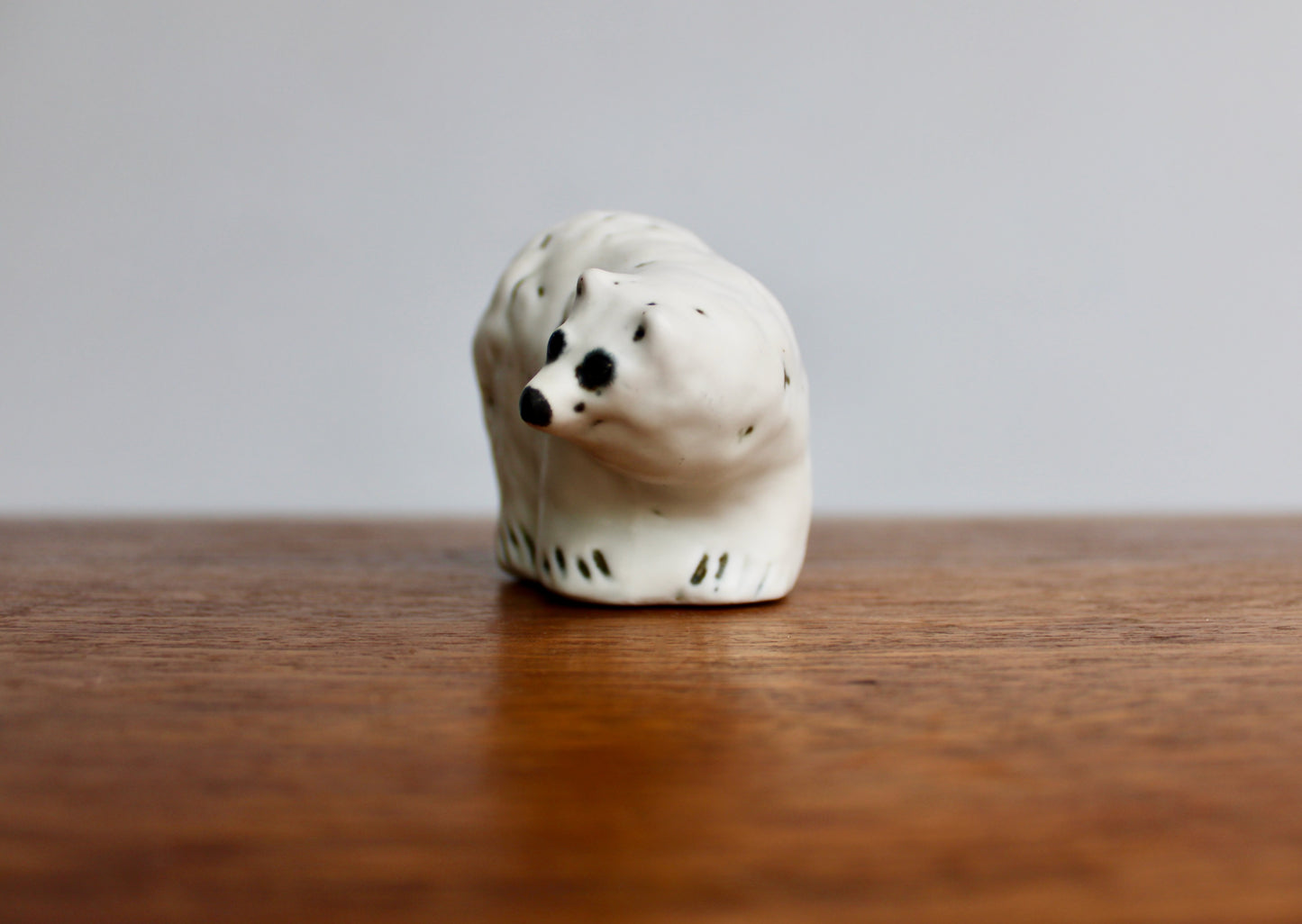 Henrik Allert for Pentik Finland - Soulful Earthenware Polar Bear Figurine, Crafted in Finland, 20th Century Scandinavian Design