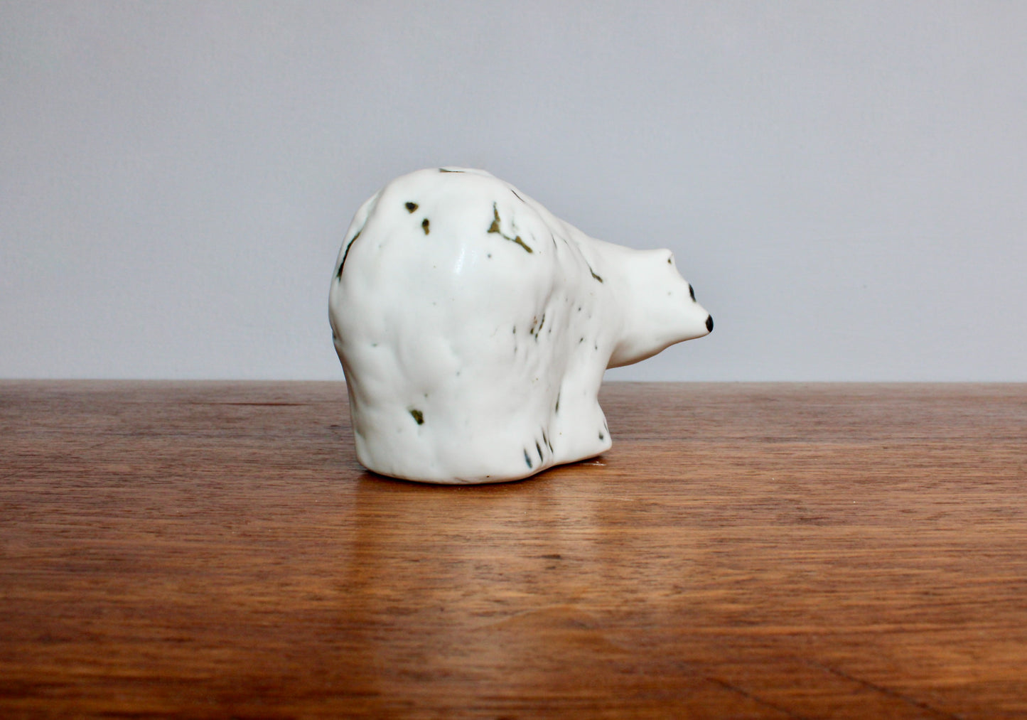 Henrik Allert for Pentik Finland - Soulful Earthenware Polar Bear Figurine, Crafted in Finland, 20th Century Scandinavian Design