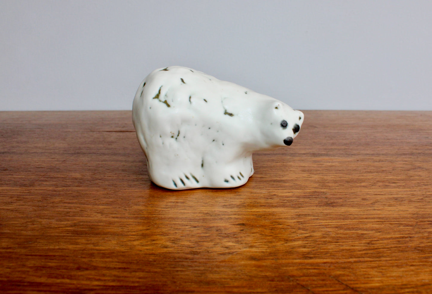 Henrik Allert for Pentik Finland - Soulful Earthenware Polar Bear Figurine, Crafted in Finland, 20th Century Scandinavian Design
