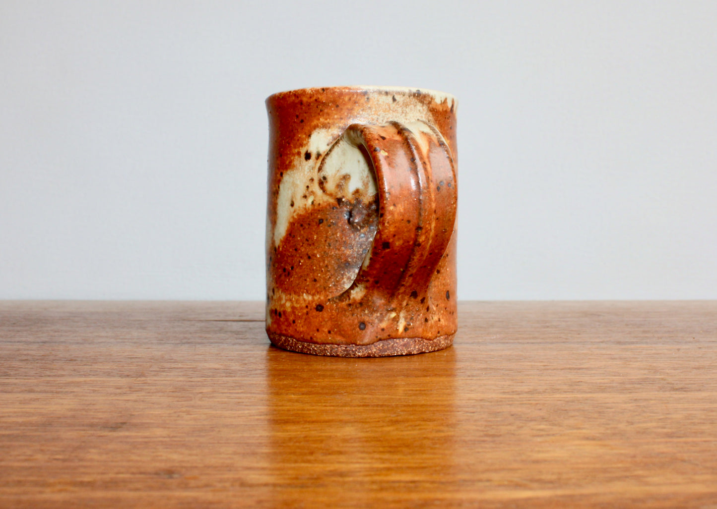 Classic Shino Glaze Stoneware Mug w/ a 11oz Capacity Handcrafted Vtg Studio Pottery Mug