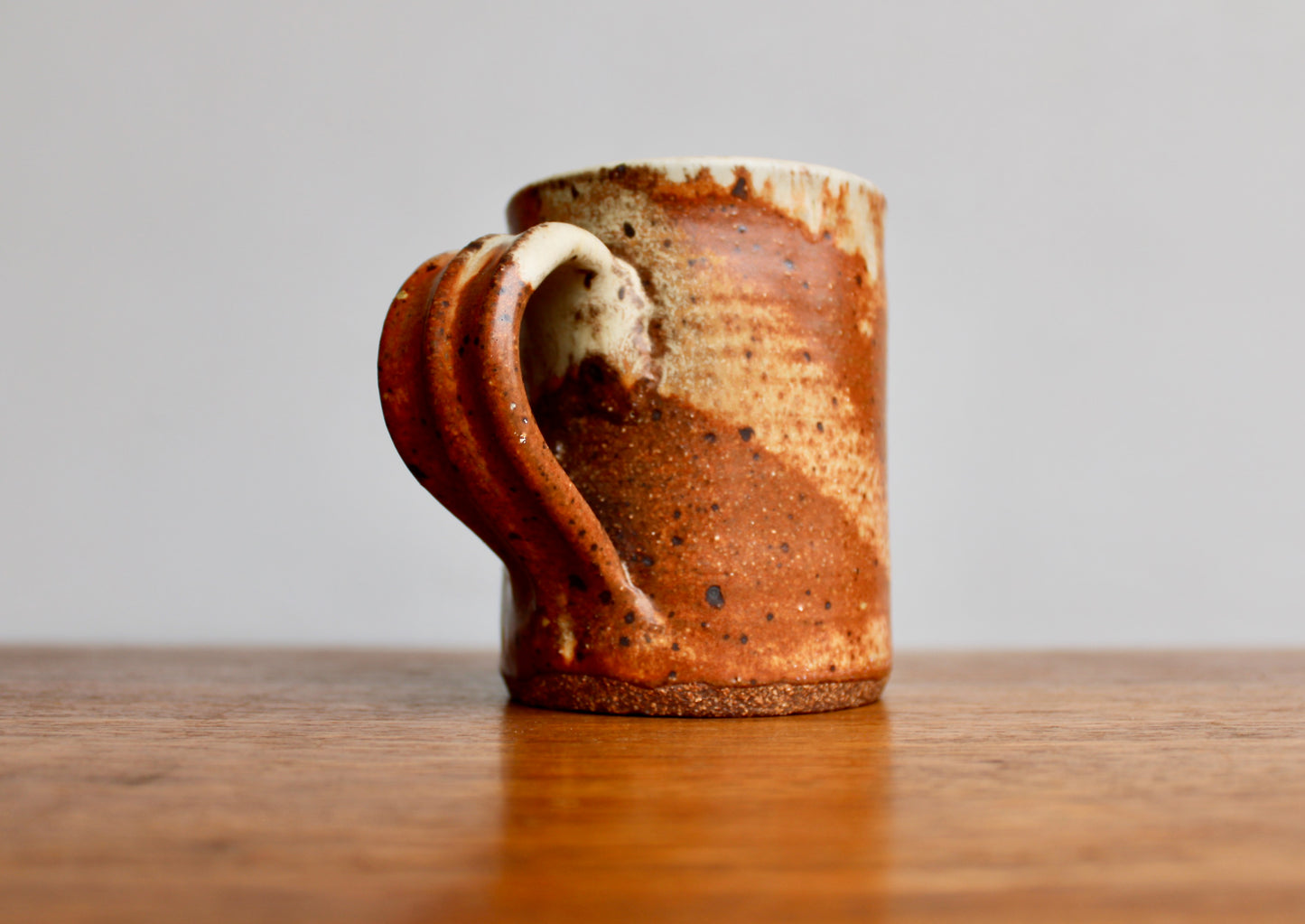 Classic Shino Glaze Stoneware Mug w/ a 11oz Capacity Handcrafted Vtg Studio Pottery Mug