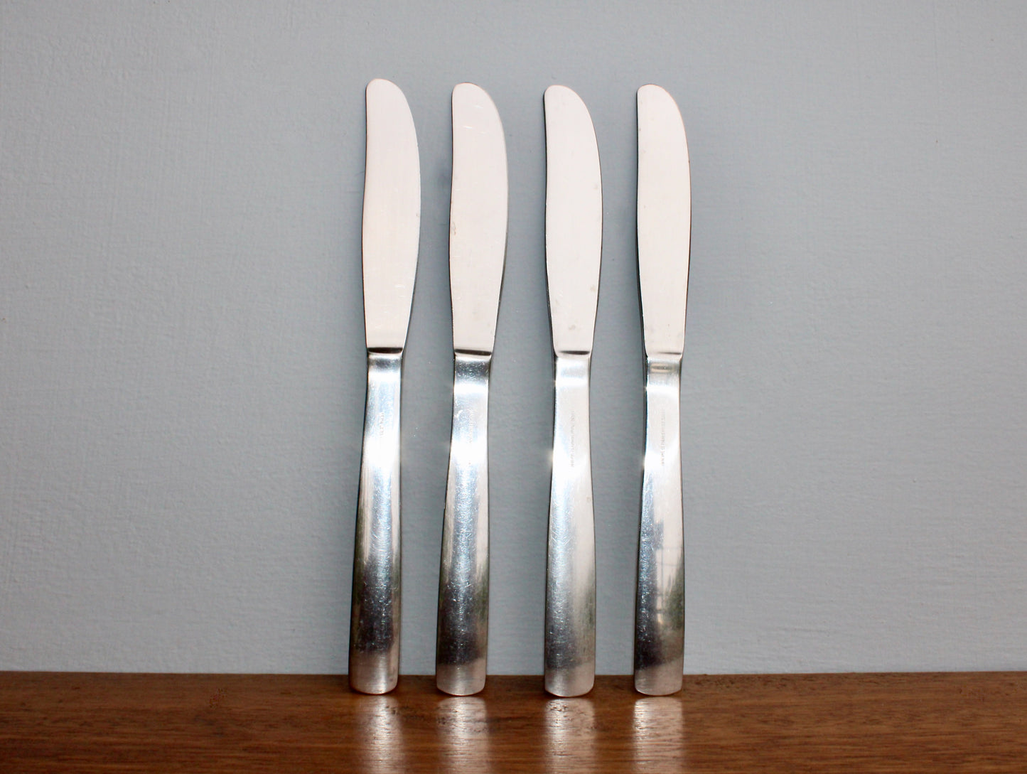 4 Dinner Knives Gense Facette - Set of 4 Dinner Knives Designed by Folke Arström - Modern Vintage Stainless Steel Flatware Crafted in Sweden