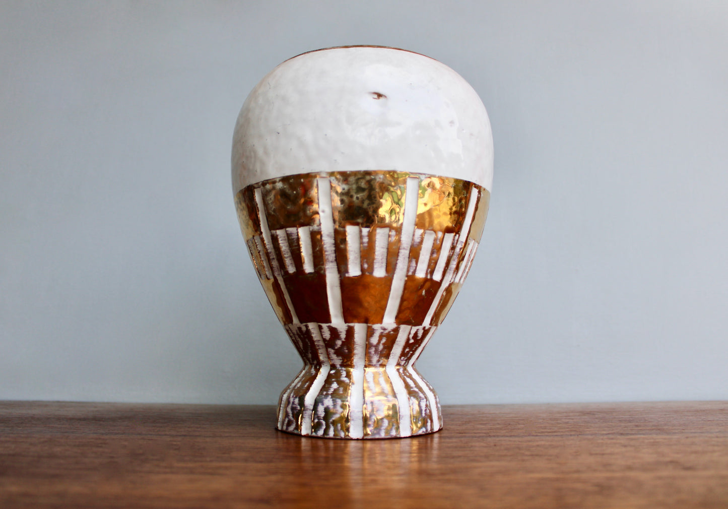 Bitossi Gold on White Large Balloon-Shaped Ceramic Form - Vintage Modern Mid 20th Century Italy