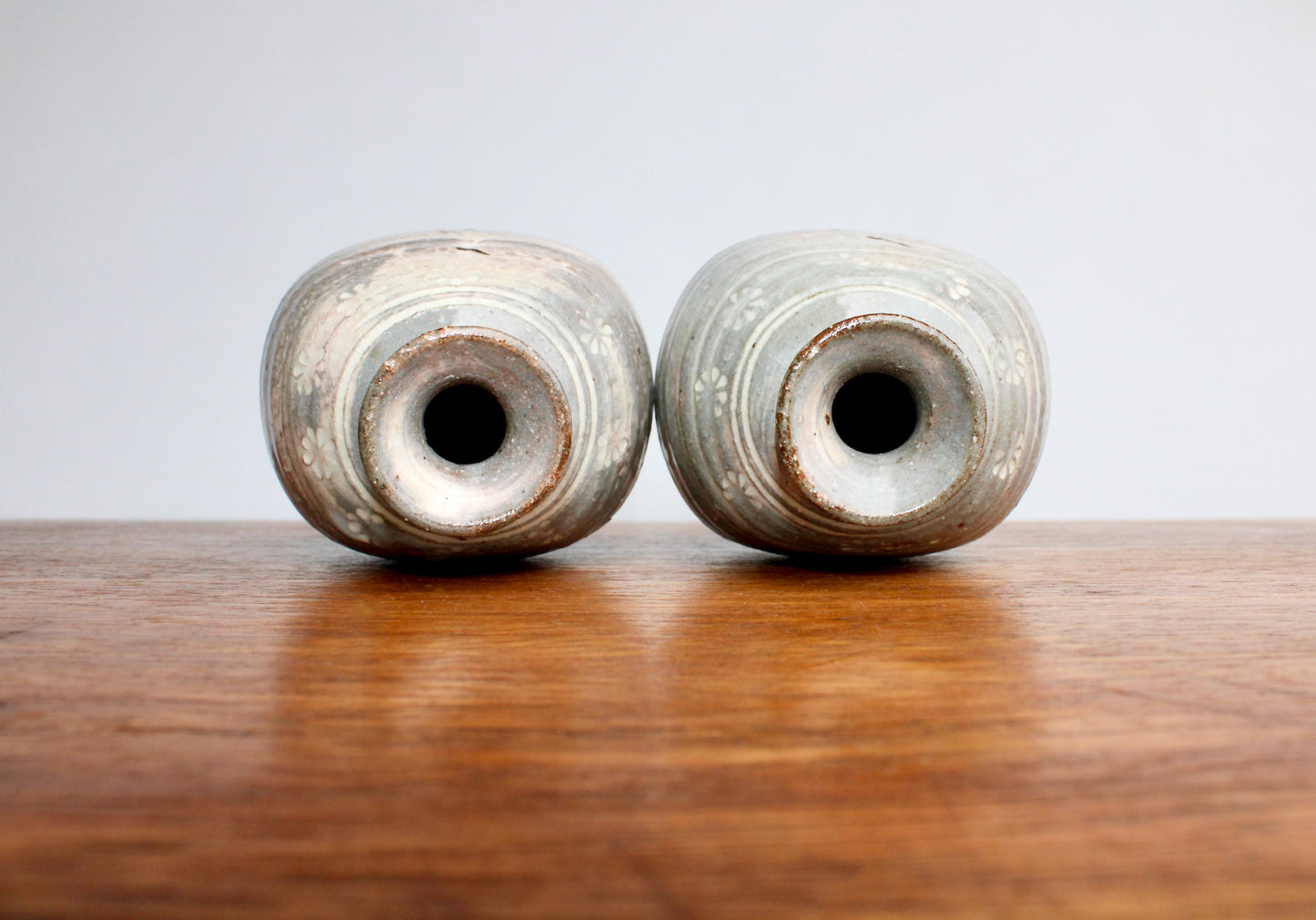 Pair of 4.5" tall Crane Weedpots, Handsome Kyo Kiyomizu yaki ware, Kyoto Japan Mishima style Flower Stamped Decor w/ Cranes, Handcrafted in Japan