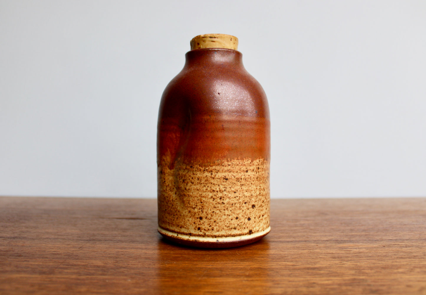 Lovely Vtg Ellen Currans Pottery w/ Vellum Shaner-Red Glaze - Highly Speckled Ombre Effect - Rich Iron Oxide Glaze, Handcrafted PNW Studio Pottery