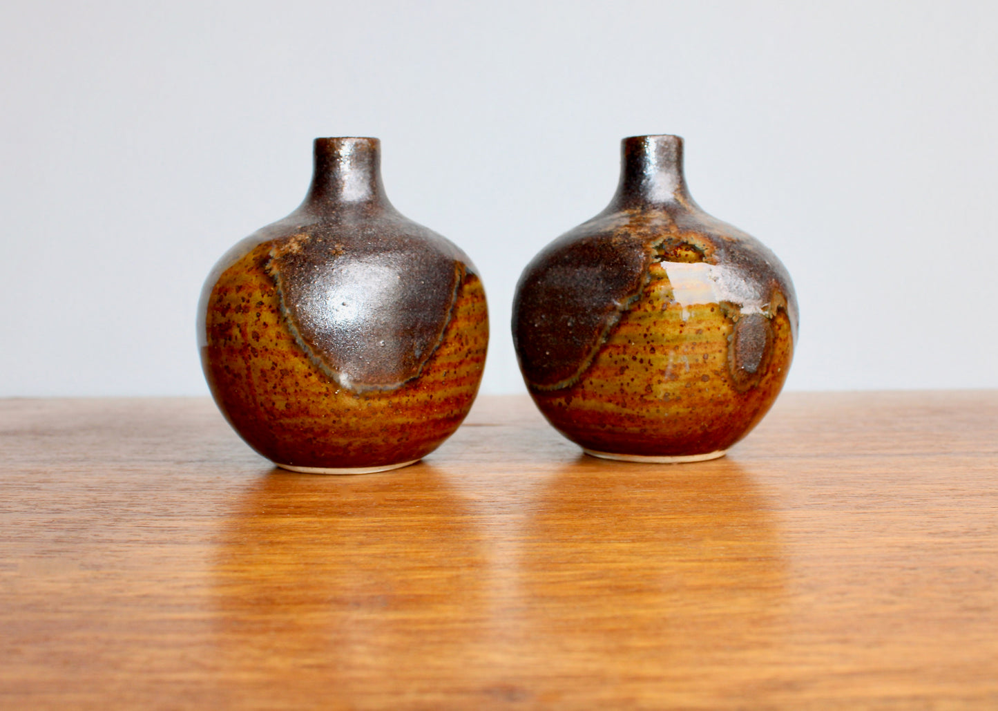 2 Otagiri OMC Tenmoku Weed Pots w/ Metallic Textured Glaze, Vintage Pair of Japan Giftware Small Vases from Shōwa Period Japan