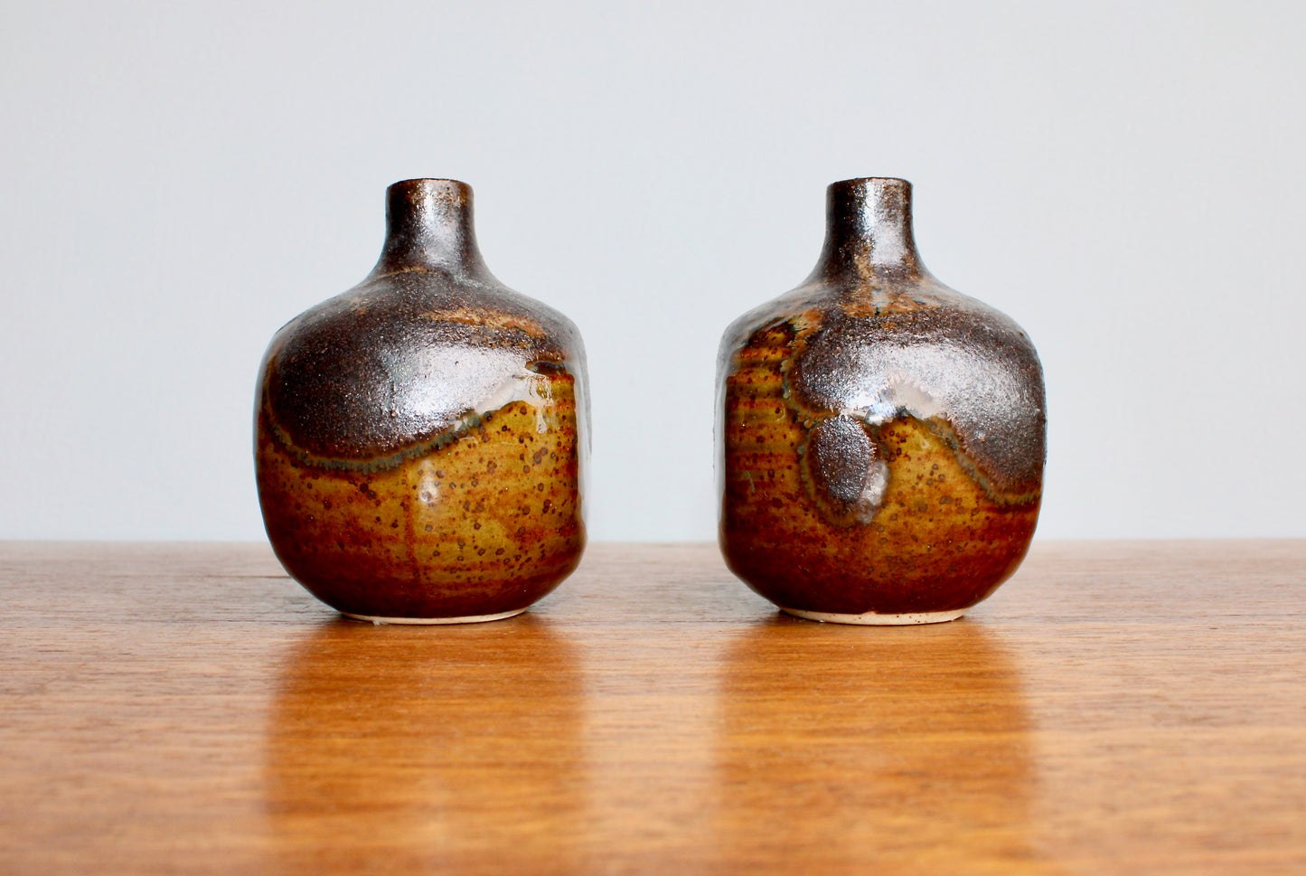 2 Otagiri OMC Tenmoku Weed Pots w/ Metallic Textured Glaze, Vintage Pair of Japan Giftware Small Vases from Shōwa Period Japan