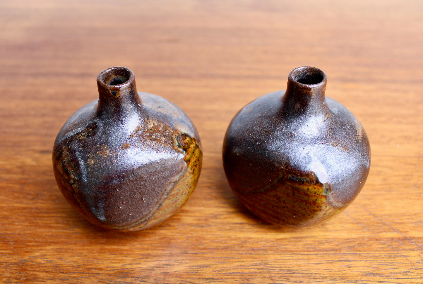 2 Otagiri OMC Tenmoku Weed Pots w/ Metallic Textured Glaze, Vintage Pair of Japan Giftware Small Vases from Shōwa Period Japan