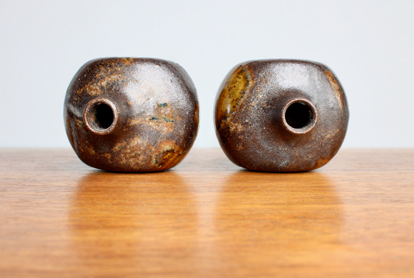 2 Otagiri OMC Tenmoku Weed Pots w/ Metallic Textured Glaze, Vintage Pair of Japan Giftware Small Vases from Shōwa Period Japan