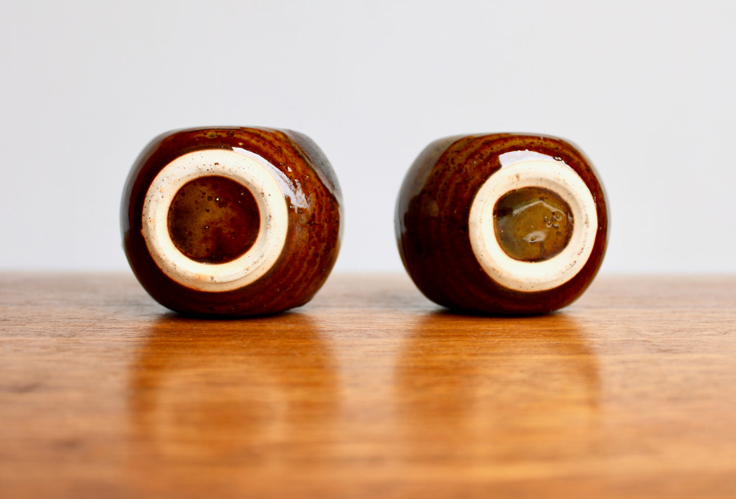 2 Otagiri OMC Tenmoku Weed Pots w/ Metallic Textured Glaze, Vintage Pair of Japan Giftware Small Vases from Shōwa Period Japan