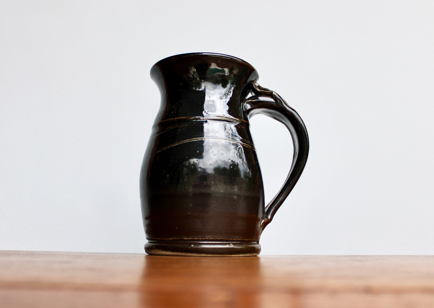 Large 25 oz Tenmoku Glazed Stoneware Tankard Mug, Glossy Iridescent Nearly Black Tenmoku Glazed Beer Mug, Handcrafted Studio Pottery