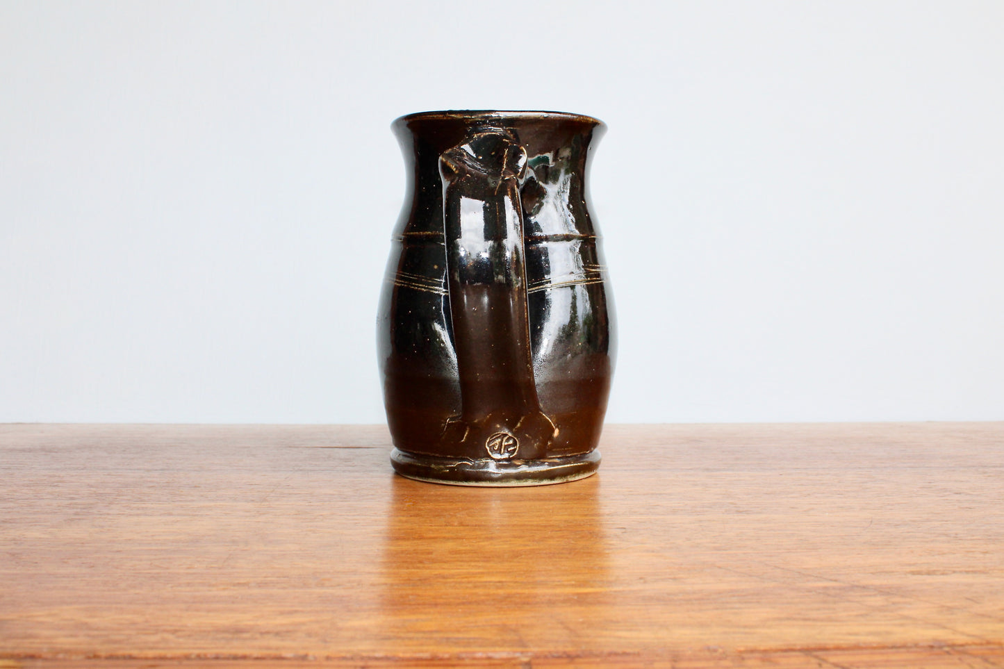 Large 25 oz Tenmoku Glazed Stoneware Tankard Mug, Glossy Iridescent Nearly Black Tenmoku Glazed Beer Mug, Handcrafted Studio Pottery