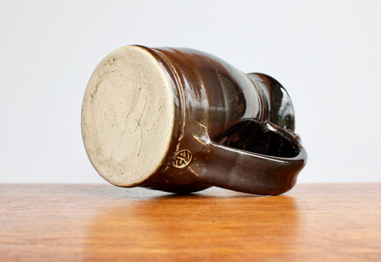 Large 25 oz Tenmoku Glazed Stoneware Tankard Mug, Glossy Iridescent Nearly Black Tenmoku Glazed Beer Mug, Handcrafted Studio Pottery