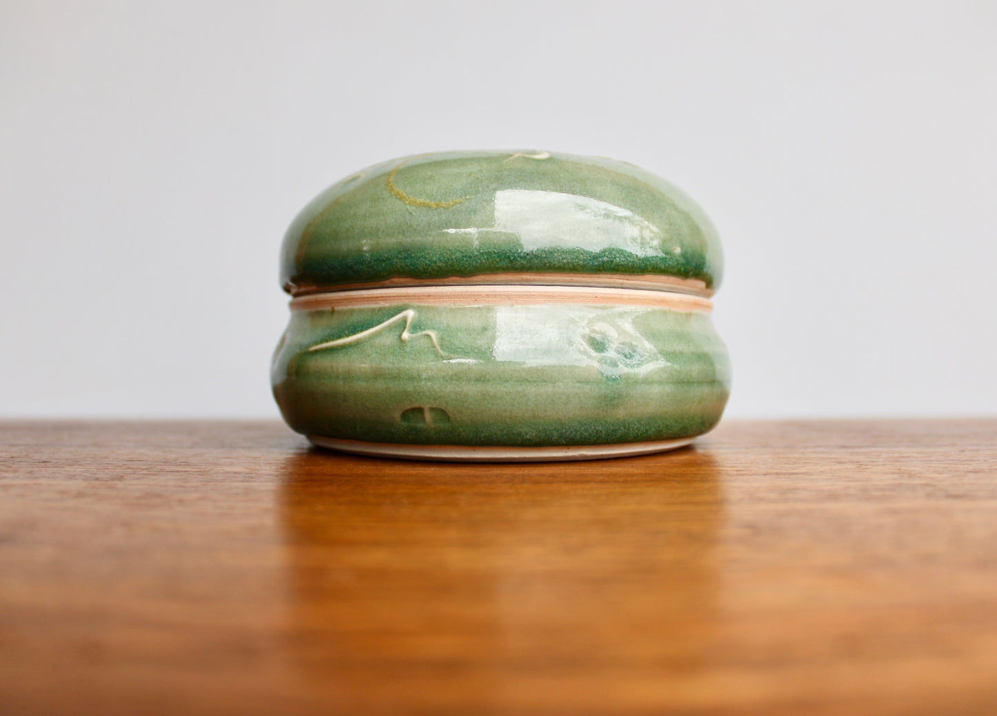 Scott Frankenberger Porcelain Celadon Box, Vtg Glossy Dimensional Glaze w/ Trapped Gold & Raised Decoration - Fine Studio Pottery, Signed & Sigil by Master Potter - 100%  Handcrafted