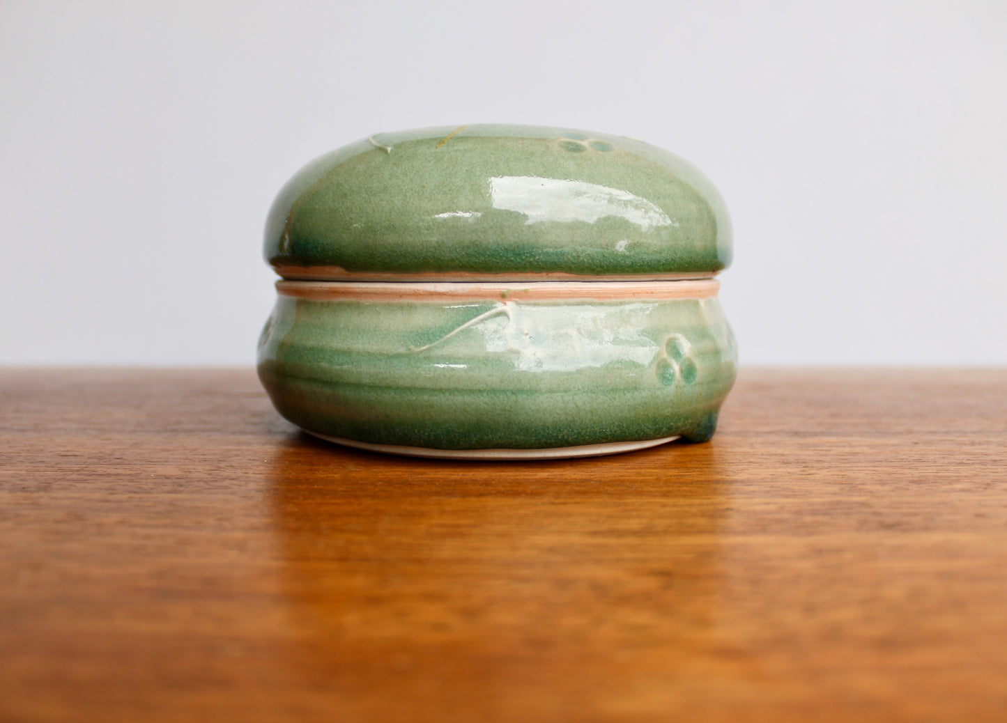 Scott Frankenberger Porcelain Celadon Box, Vtg Glossy Dimensional Glaze w/ Trapped Gold & Raised Decoration - Fine Studio Pottery, Signed & Sigil by Master Potter - 100%  Handcrafted