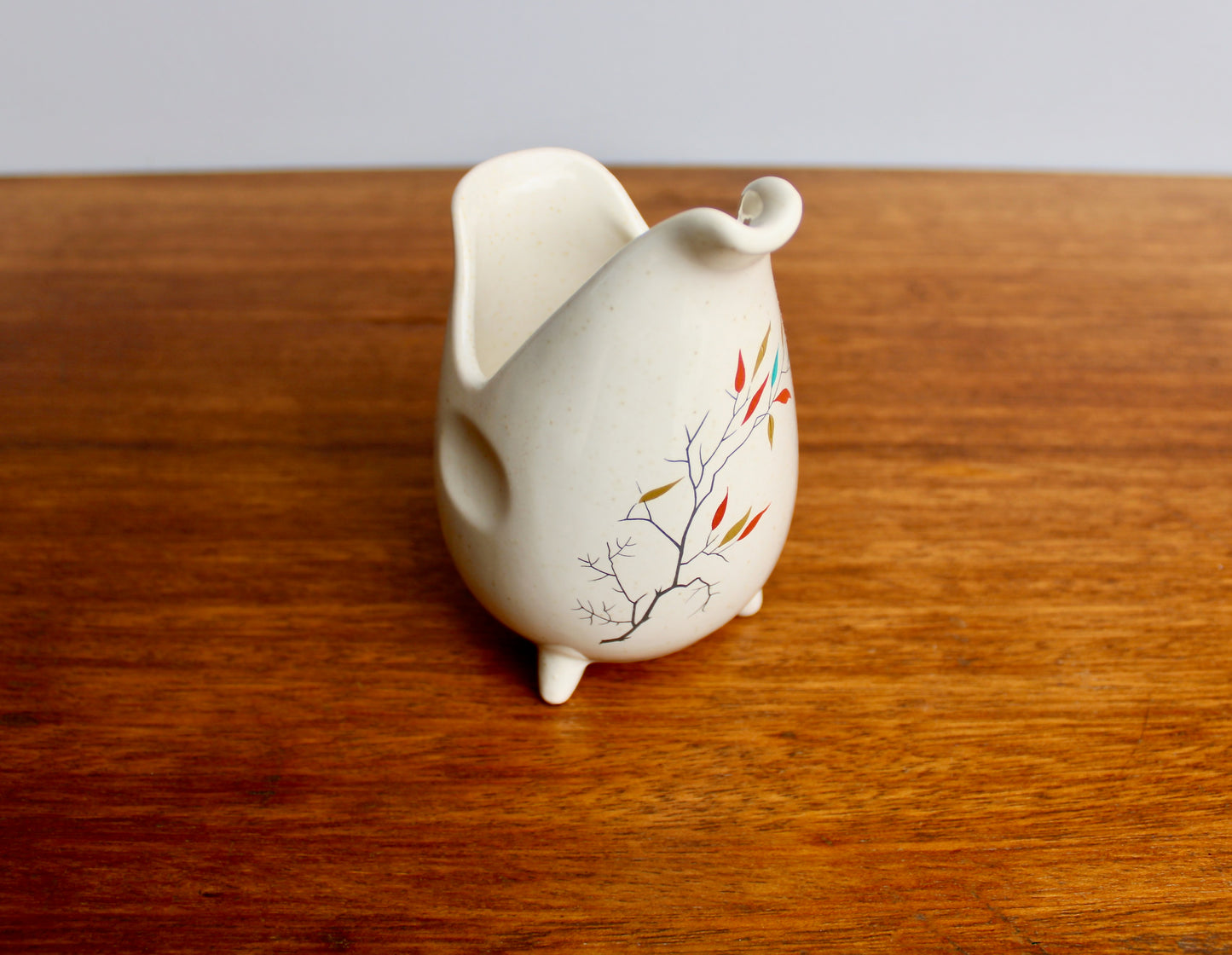 Southwind Freeform Creamer by Salem China Company - Vintage Design by Viktor Schreckengost - 20th Century Modern American Design